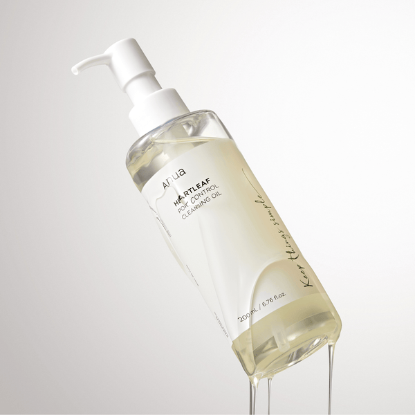 Anua Heartleaf Pore Control Cleansing Oil bottle with heartleaf extract, designed for deep pore cleansing and sebum control, ideal for oily and combination skin.