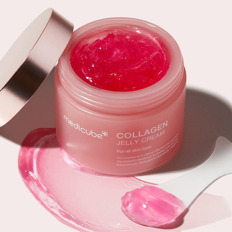 Medicube Collagen Jelly Cream 110ml, highlighting its lightweight, jelly texture and viral TikTok popularity in Korean skincare routines.